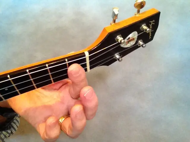 barre-behind-fret-3-strings