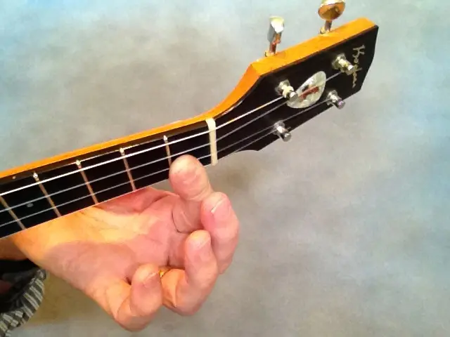 barre-behind-fret